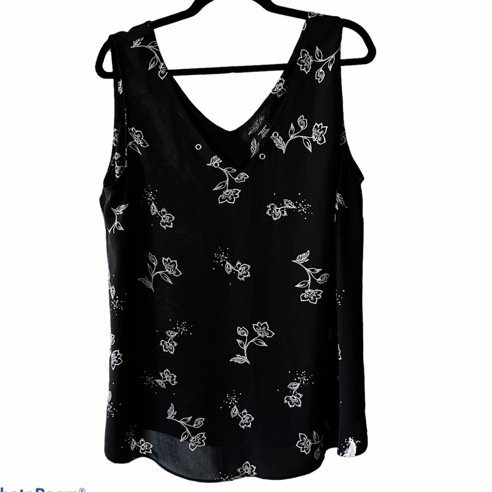 NWOT • Michael Studio Collection Semi Sheer Sleeveless Top